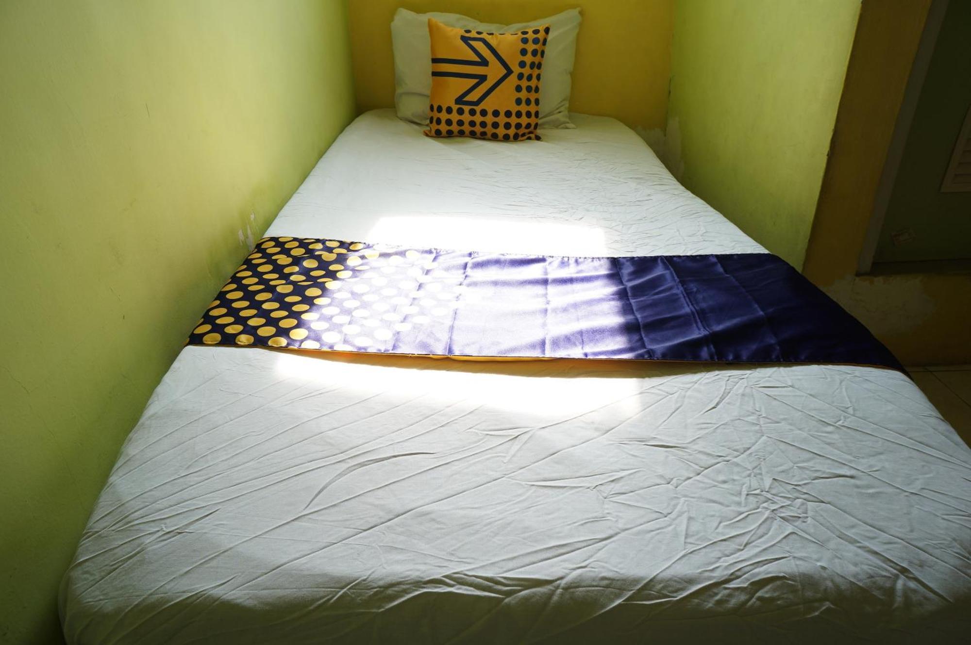 Ponorogo Spot On 93611 Kost Pak Suyatno Syariah 2酒店 外观 照片